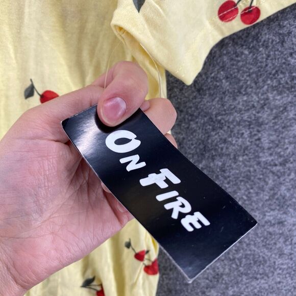 New OnFire T-Shirt Women 3X Plus Yellow Cherry Print Crew Neck Short Sleeve - Picture 6 of 10